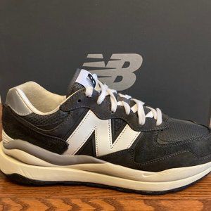 New Balance 5740, Size 11